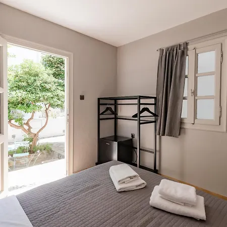 Apartmanhotel Rania Sea View 3*