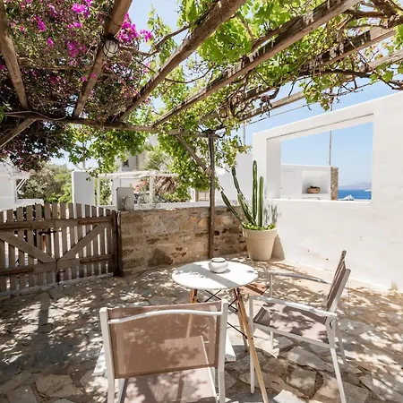 Rania Sea View Apartmanhotel
