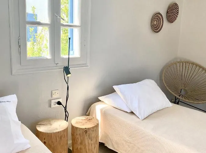 Lägenhetshotell Rania Sea View