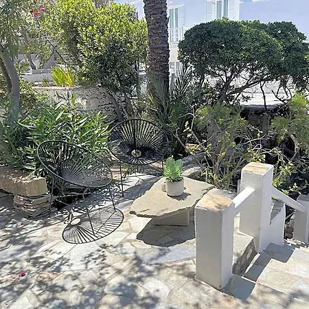Rania Sea View Apartahotel