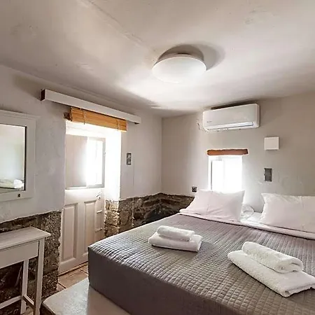 Apartahotel Rania Sea View 3*