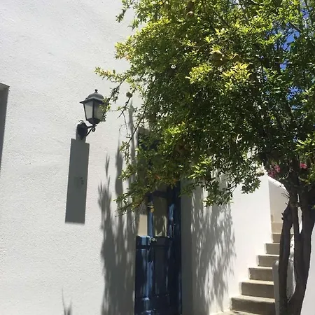 Apartahotel Rania Sea View 3*