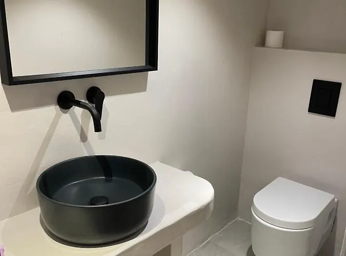 Rania Sea View Aparthotel