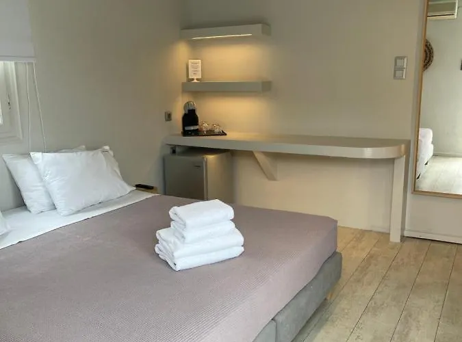 Rania Sea View Aparthotel